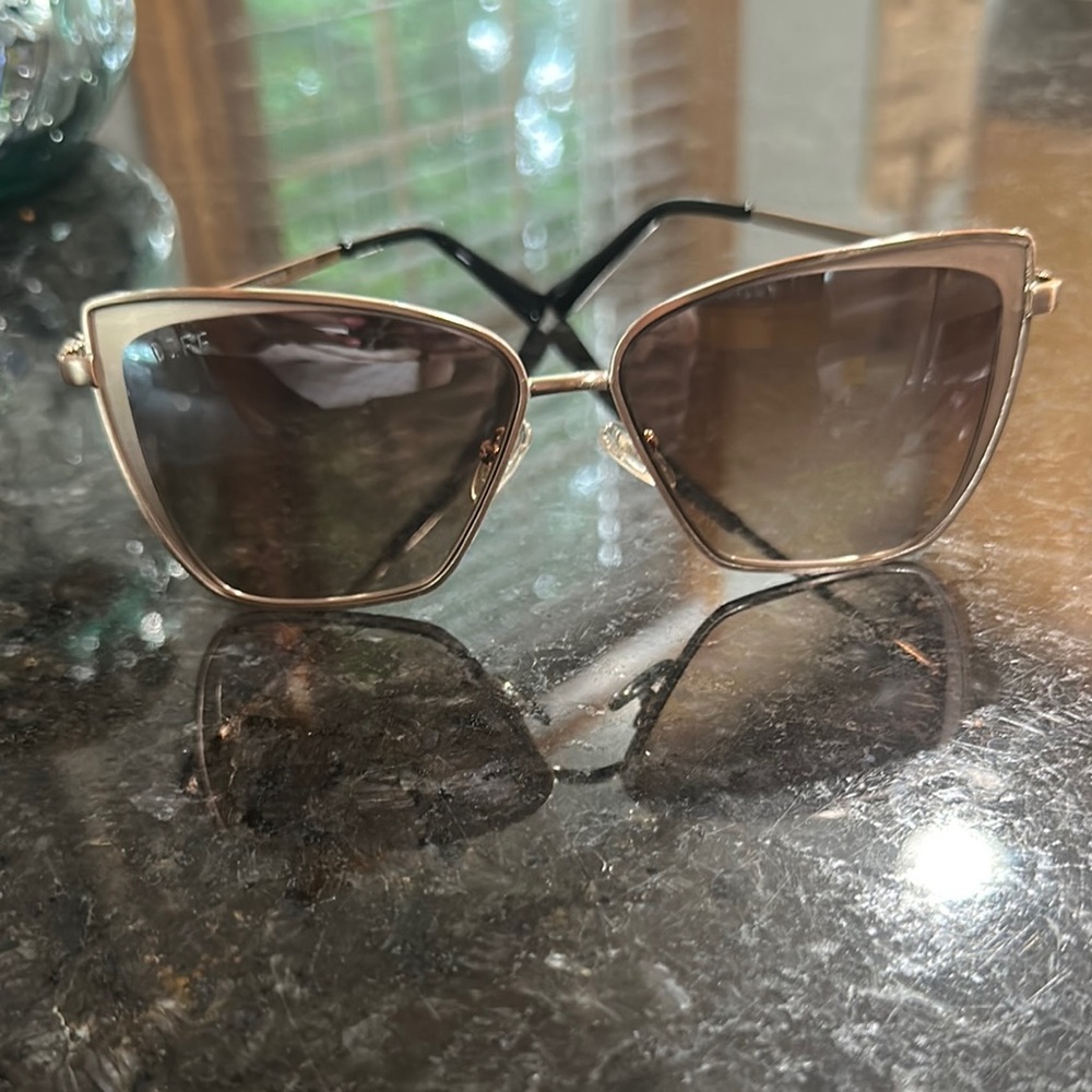 Diff Eyewear Rose Gold and Black Aviator Sunglasses
